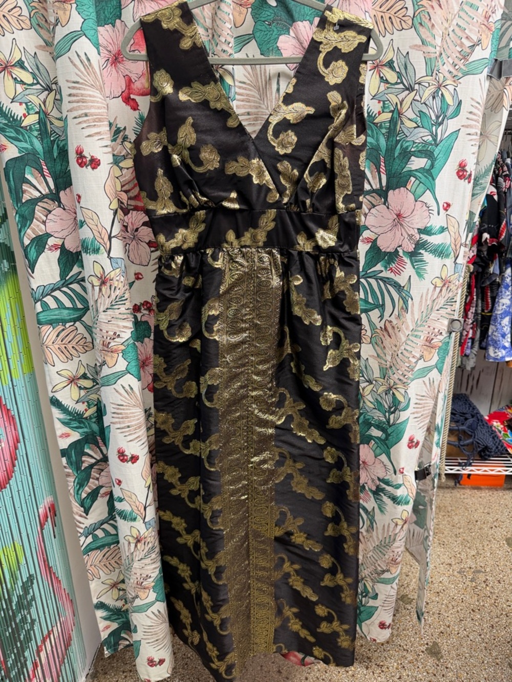 Gorgeous Black & Gold V-Neck Malihini Hawaii Vintage Dress Size 14